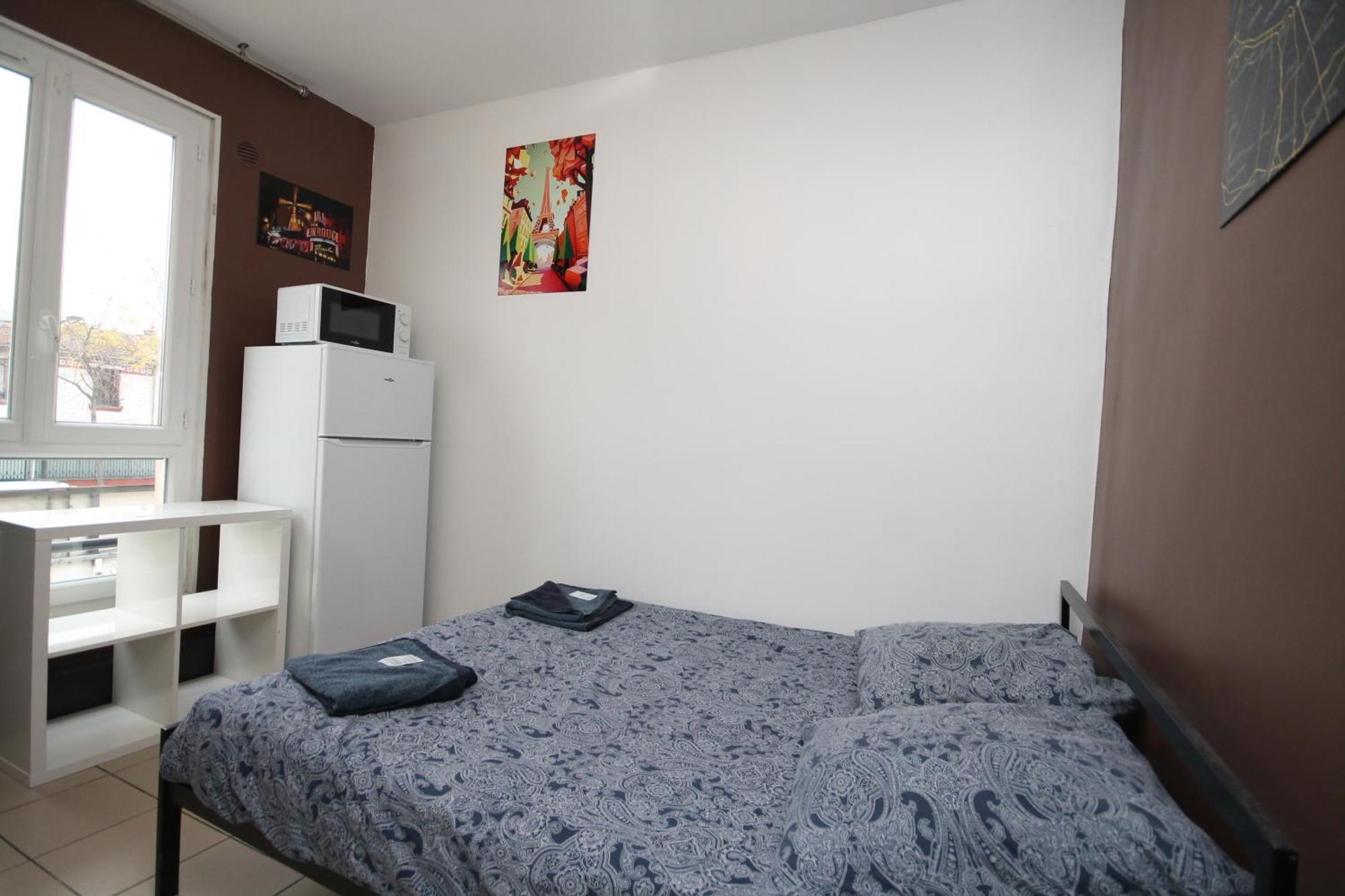 08 - Chambre Proche Paris Et Transports Avec Tv Wifi Saint-Denis  Bagian luar foto